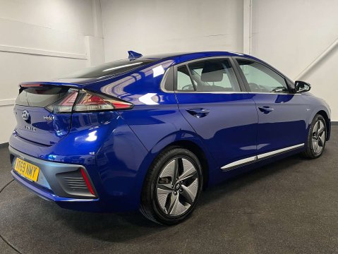 Hyundai IONIQ 1.6 IONIQ First Edition FHEV Semi-Auto 5dr 3