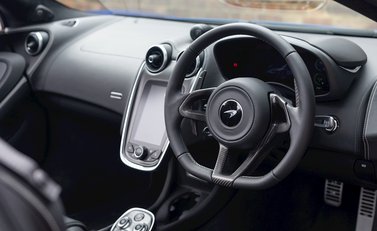 McLaren 570S Spider 15