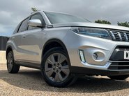 Suzuki Vitara SZ-T 14