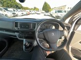 Peugeot Expert MWB L2H1 Bluehdi Professional 120 ps Twin Side Door EURO 6 40