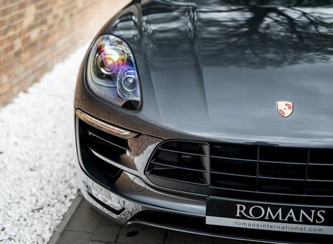 Porsche Macan GTS 25