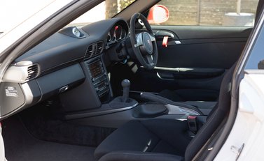 Porsche 911 GT3 RS (997.2) 16