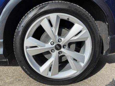 Audi Q4 40 S line SUV 5dr Electric Auto 82kWh (204 ps) 16
