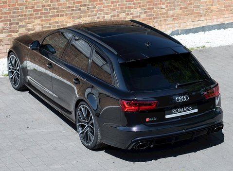 Audi RS6 Avant Performance 9