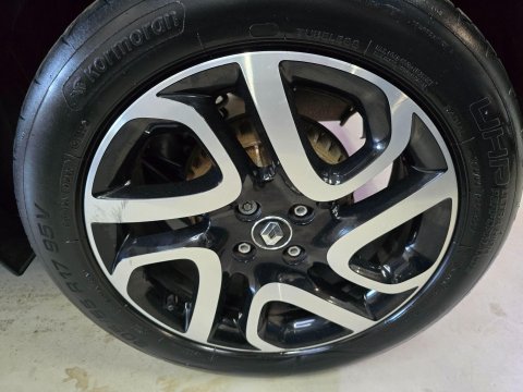 Renault Captur 1.5 dCi ENERGY Dynamique S Nav Auto Euro 6 (s/s) 5dr 48