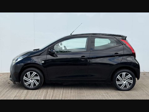 Toyota Aygo 1.0 Aygo X-Play TSS VVT-i 5dr 40