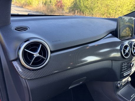Mercedes-Benz B Class B 200D AMG Line Executive Auto Diesel PARKTRONIC/CAMERA/SAT NAV 9