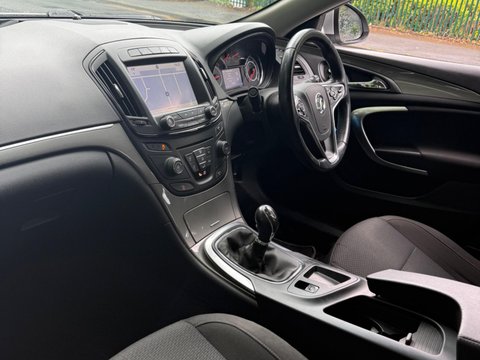 Vauxhall Insignia 1.6 CDTi ecoFLEX Design Nav Sports Tourer Euro 6 (s/s) 5dr 12