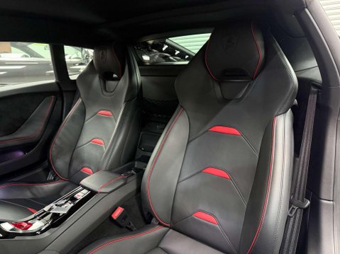 Lamborghini Huracan 5.2 V10 LP 640-4 EVO Coupe 2dr Petrol LDF 4WD Euro 6 (s/s) (640 ps) 6