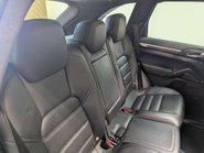 Porsche Cayenne 4.8 Cayenne V8 T Tiptronic S 4WD 5dr 47
