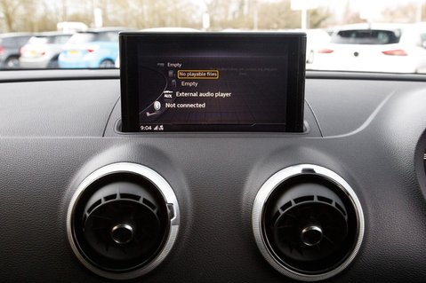 Audi A3 SPORTBACK TFSI S LINE 26