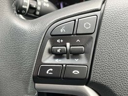 Hyundai TUCSON 1.6 Tucson Premium SE48v MHEV CRDi 2WD Semi-Auto 5dr 60