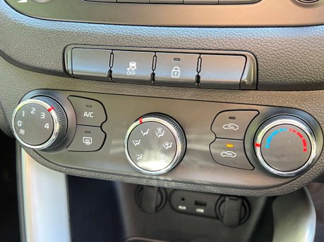 Kia Ceed 1.6 Ceed 2 EcoDynamics CRDi 5dr 30
