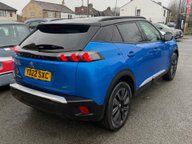 Peugeot 2008 GT PREMIUM 9