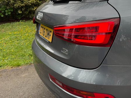 Audi Q3 TDI QUATTRO SE 17