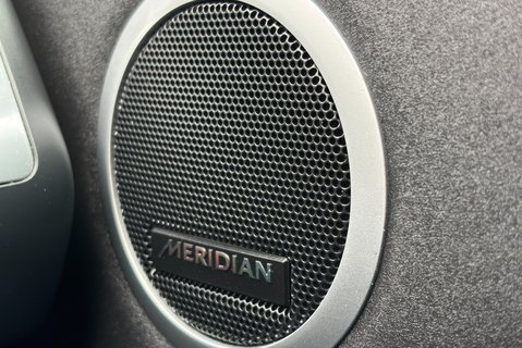 Land Rover Discovery D300 SE MHEV Auto 4WD Euro 6 SUV (300ps) 29