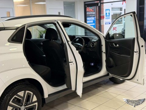 Hyundai KONA 64kWh Premium Auto 5dr (10.5kW Charger) 43
