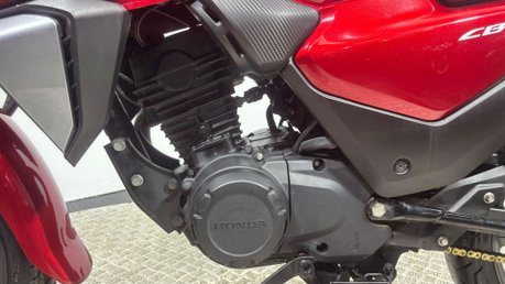 Honda CB 2021 ONLY 11K NEW MOT SERVICED ICONIC 125CC LEARNER COMMUTER BIKE 14