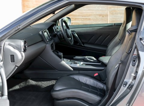 Nissan GT-R Prestige 14