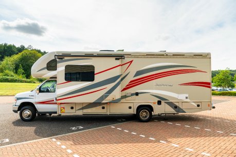 Ford E450 FLEETWOOD. NOW SOLD. SIMILAR REQUIRED. PLEASE CALL 01903 254800. 8