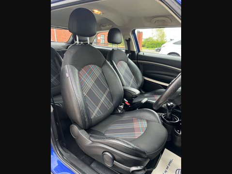 Mini Paceman 1.6 Paceman Cooper D 3dr 13