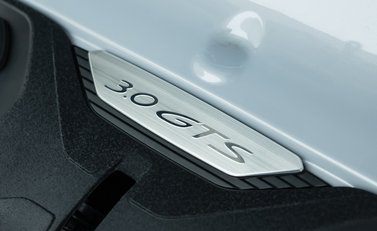 Porsche 911 Carrera GTS (992) 36