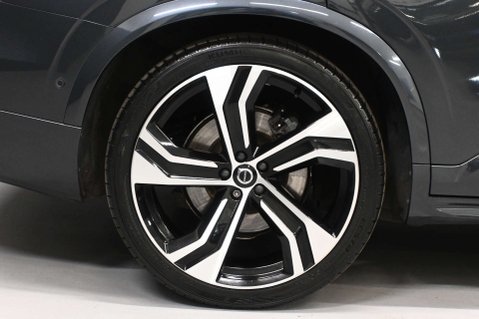 Volvo XC90 2.0 XC90 R-Design Pro B5 MHEV AWD Auto 4WD 5dr 16