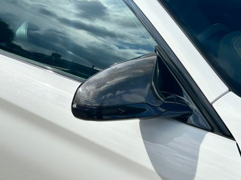 BMW 4 Series M4 COMPETITION 9