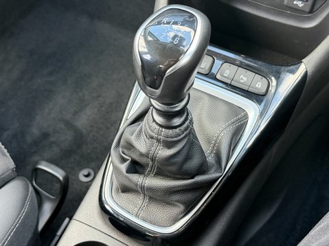 Vauxhall Crossland 1.2 Turbo Ultimate 5dr 28