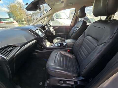Ford Galaxy TITANIUM ECOBLUE 14