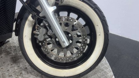 Suzuki Intruder 800 VL 2015 26K CUSTOM LOOKS MOT SERVICED CRUISER BIKE 800CC A2 39