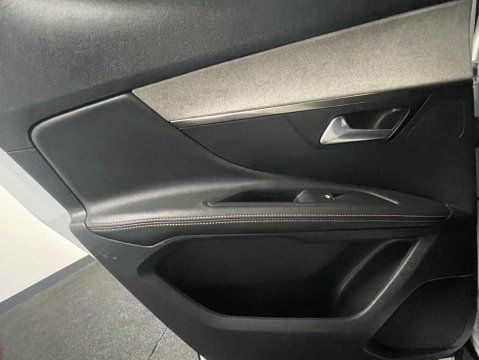 Peugeot 3008 1.5 3008 GT Blue HDi S/S 5dr 33