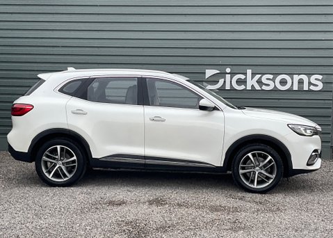 MG HS 1.5 T-GDI EXCLUSIVE 8