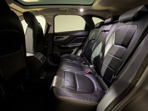 Jaguar F-Pace V6 S AWD 21