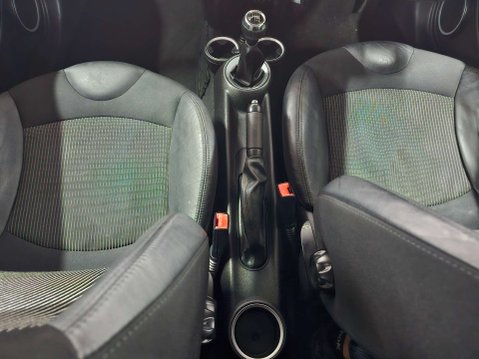 Mini Hatch 1.6 Cooper 3dr 22