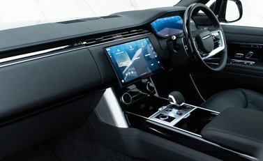 Land Rover Range Rover P530 Autobiography 16