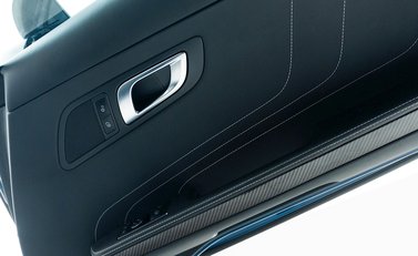 Mercedes-Benz SLS AMG 19