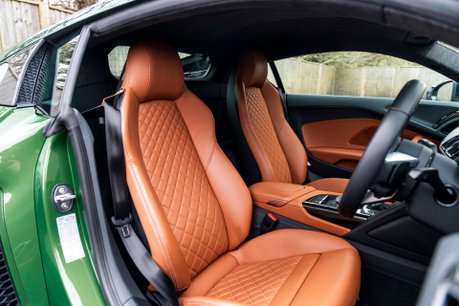 Audi R8 V10 PERFORMANCE EDITION. RWD. SONOMA GREEN. CARBON EXT. FULL PPF. B&O. 11