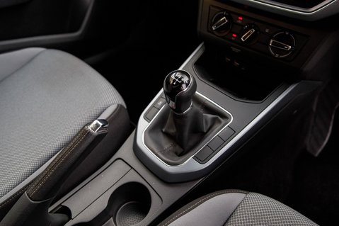 SEAT Arona TSI SE TECHNOLOGY 34