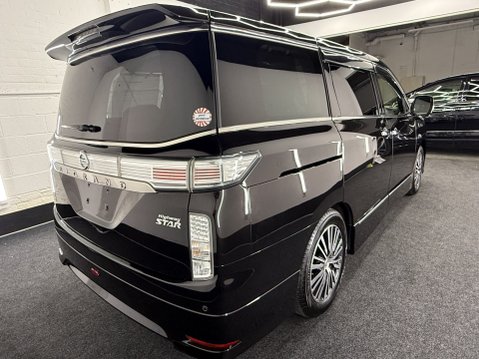 Nissan Elgrand E52 3.5 V6 4WD Highway Star, PNE52 27