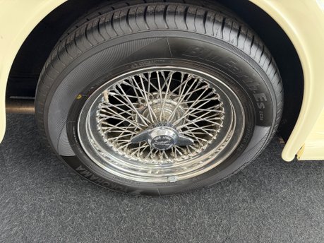 Morgan Plus Four PLUS 4 22