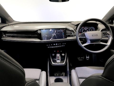 Audi Q4 35 S line SUV 5dr Electric Auto 55kWh (170 ps) 1 Owner - Sensors - Bluetoo 19