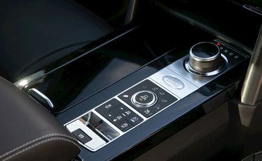 Land Rover Discovery Td6 HSE Luxury 21