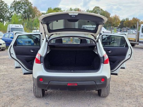 Nissan Qashqai 1.5 dCi 360 SUV 5dr Diesel Manual 2WD Euro 5 (110 ps) 29