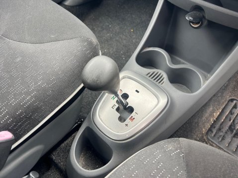Peugeot 107 1.0 12V Urban 2 Tronic Euro 4 3dr 19
