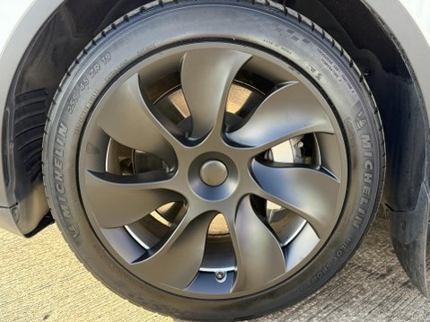 Tesla Model Y SUV 5dr Electric Auto RWD (346 ps) 18