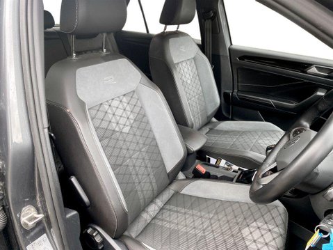 Volkswagen T-Roc 1.5 TSI R-Line SUV 5dr Petrol Manual Euro 6 (s/s) (150 ps) Half Leather - A 11