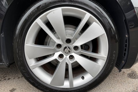 Skoda Superb SE L EXECUTIVE TDI - PANORAMIC SUNROOF  59