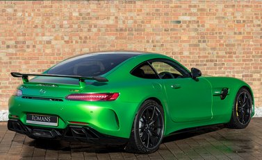 Mercedes-Benz AMG GT R GT R 7