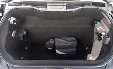 Lamborghini Aventador LP700-4 Roadster 36